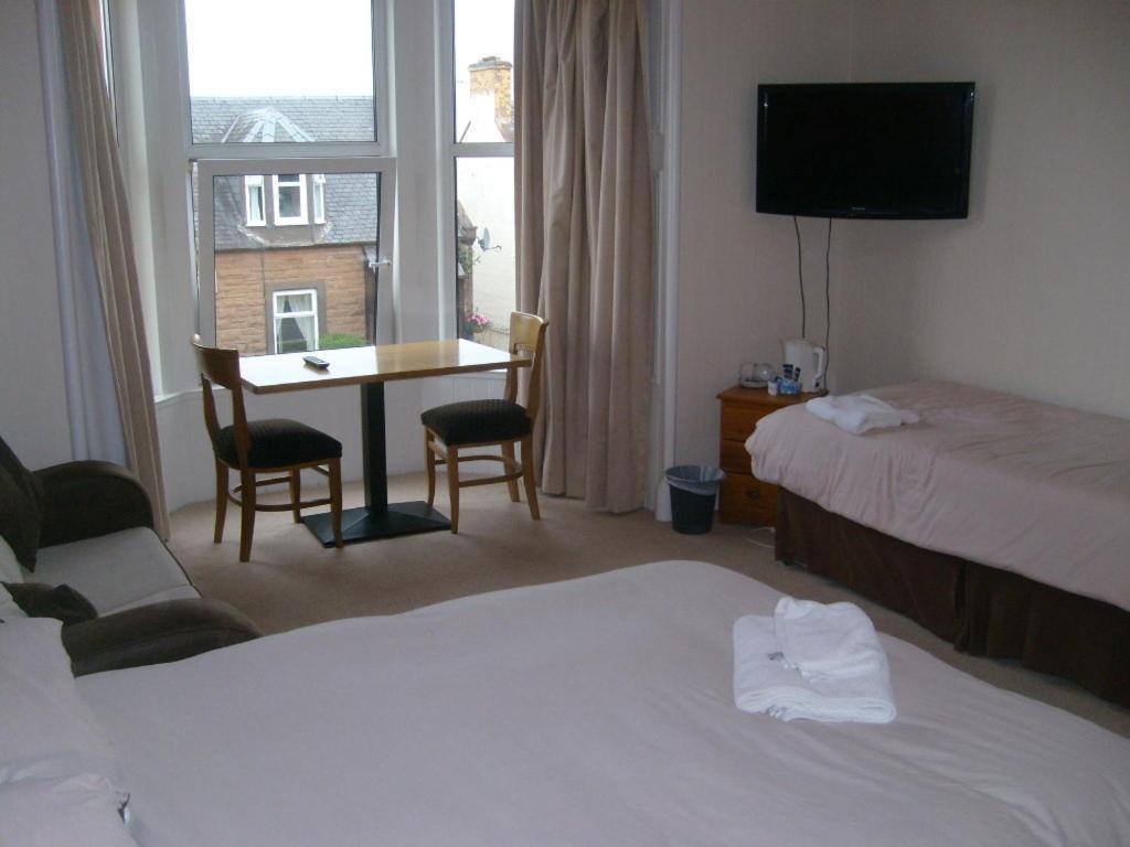 The Park Hotel Dumfries Room photo